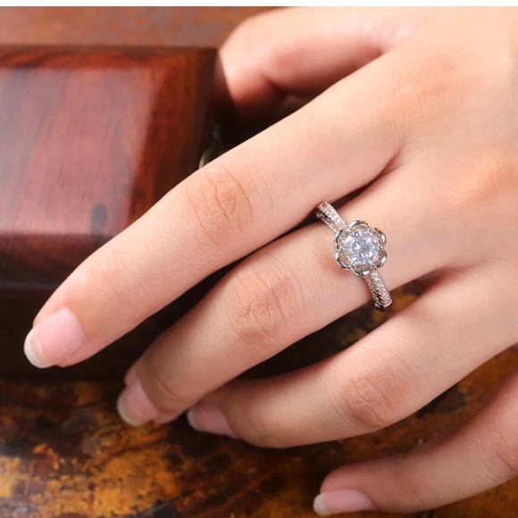 Silver Rings Round Cut White Sapphire Wedding - Picture 9 of 11